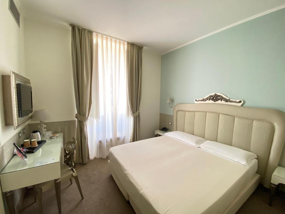 Jr Hotels Oriente Bari Esterno foto