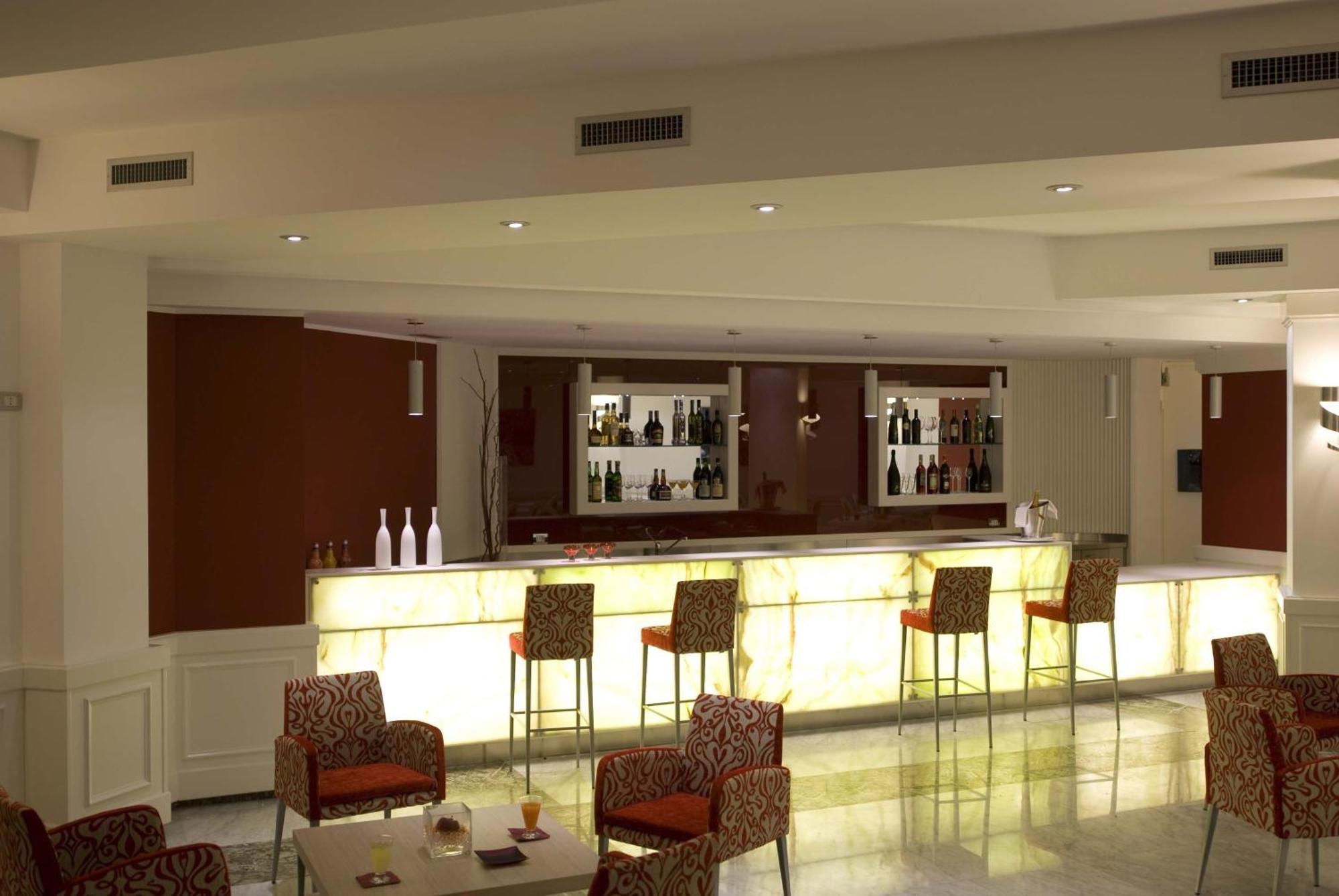 Jr Hotels Oriente Bari Ristorante foto