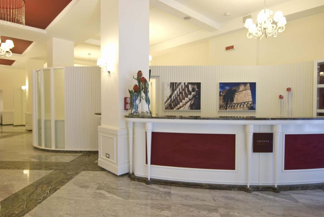 Jr Hotels Oriente Bari Esterno foto
