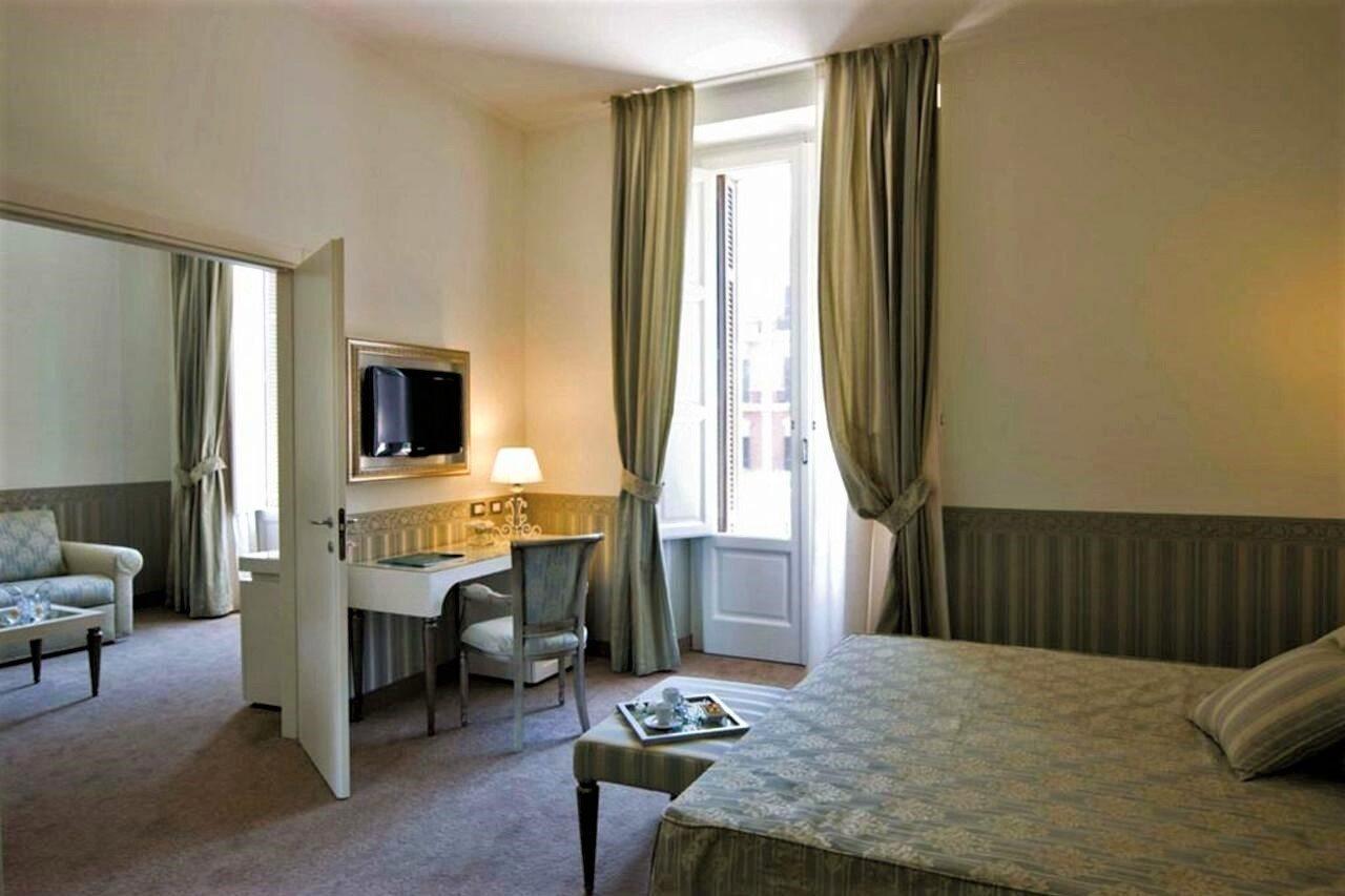 Jr Hotels Oriente Bari Esterno foto